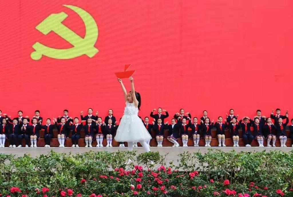 “烧钱”专业户,百济神州5年半亏损500亿!股价逆势跌3%!
